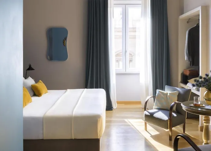 Salotto Monti Otel 3*